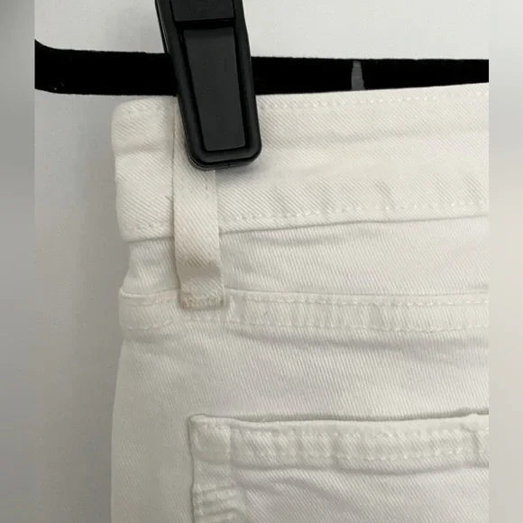 Paige verdugo ultra skinny Jean in white. Ripped jeans. Size 29. - Picture 6 of 7